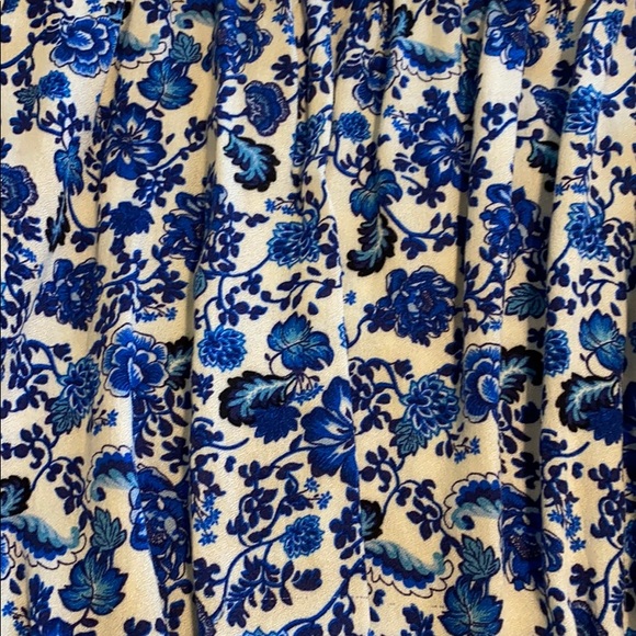 Women’s small long sleeve off the shoulder top - Picture 2 of 2